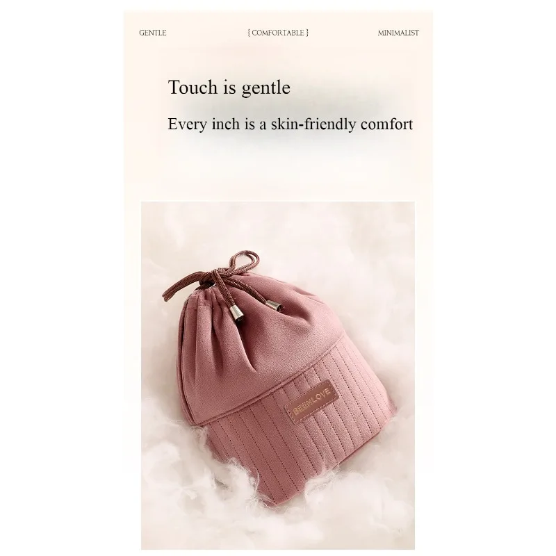 Autumn and winter new Dutch velvet pocket leather label version travel makeup storage bag lazy makeup bag large capacity Autumn and winter new Dutch velvet pocket leather label version travel makeup storage bag lazy makeup bag large capacity