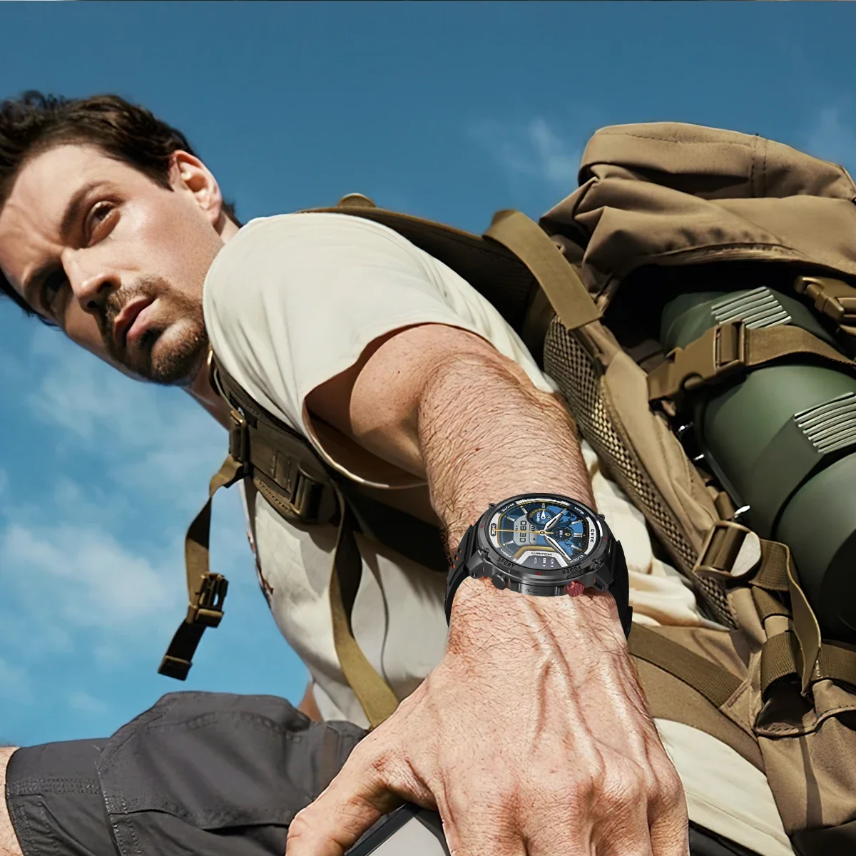 2026New Outdoor Military Men T-RX Smart Watch 1100mAh Large Battery Compass IP68 Waterproof Flashlight Sports BT Call Smartwatch