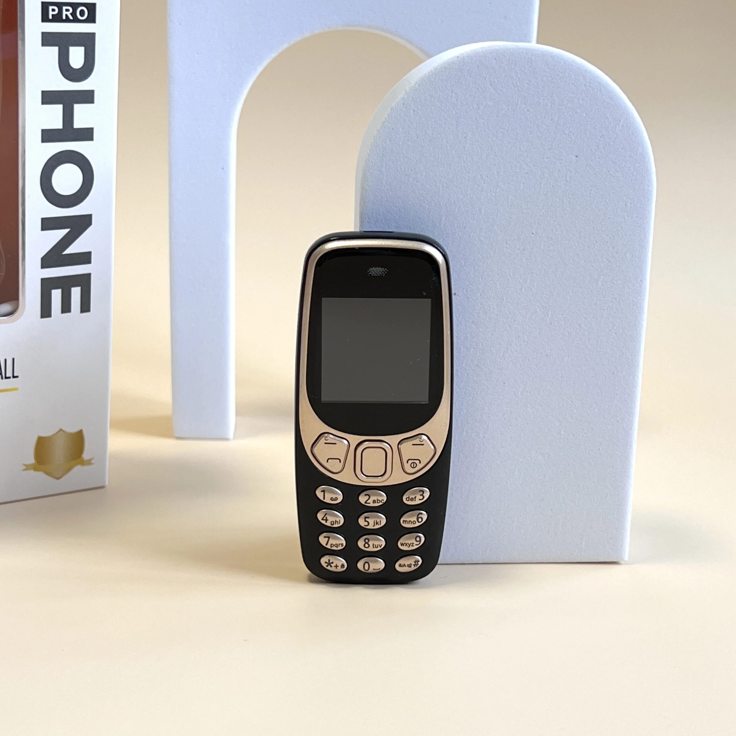 SERVO Q3308 PRO 3 SIM Card 3 Standby Mini Mobile Phone Bluetooth Dial Speed Dial Magic Voice FM Radio Call Recording Cellphone