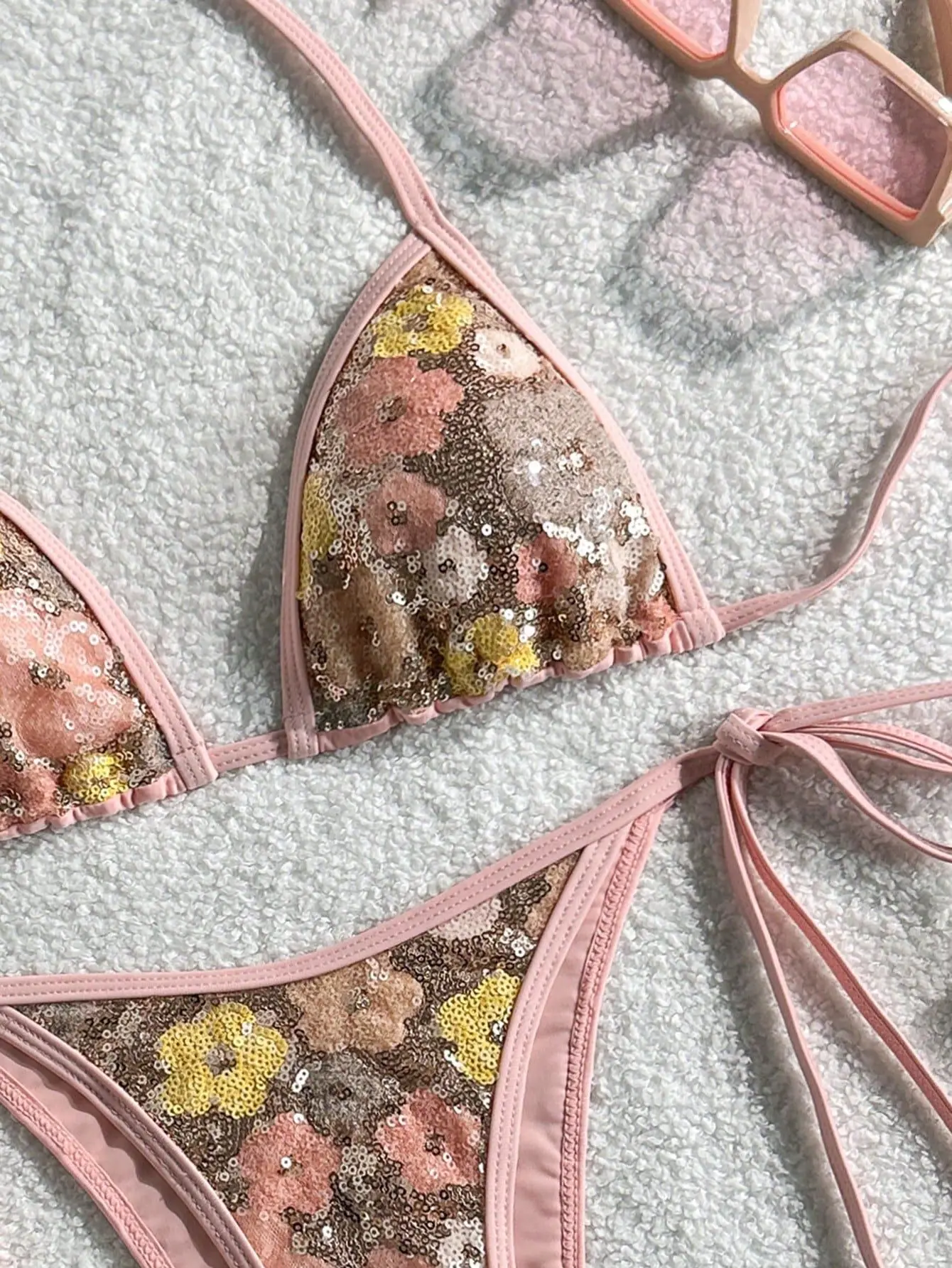 Sexy Pink Floral Sequin Bikini Set Women Halter Push Up Bra Tie Side Thong Swimsuit 2026 Bathing Suit Holiday Micro Swimwear Sexy Pink Floral Sequin Bikini Set Women Halter Push Up Bra Tie Side Thong Swimsuit 2026 Bathing Suit Holiday Micro Swimwear